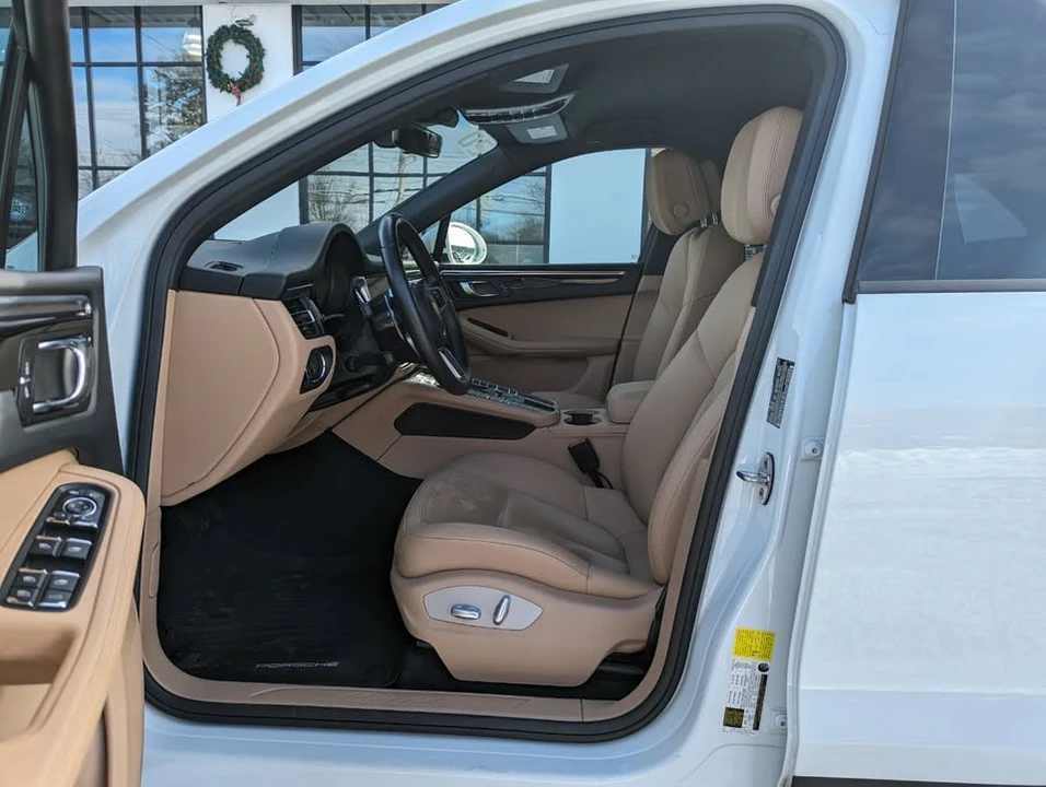 2020 Porsche Macan - Image 7 of 20