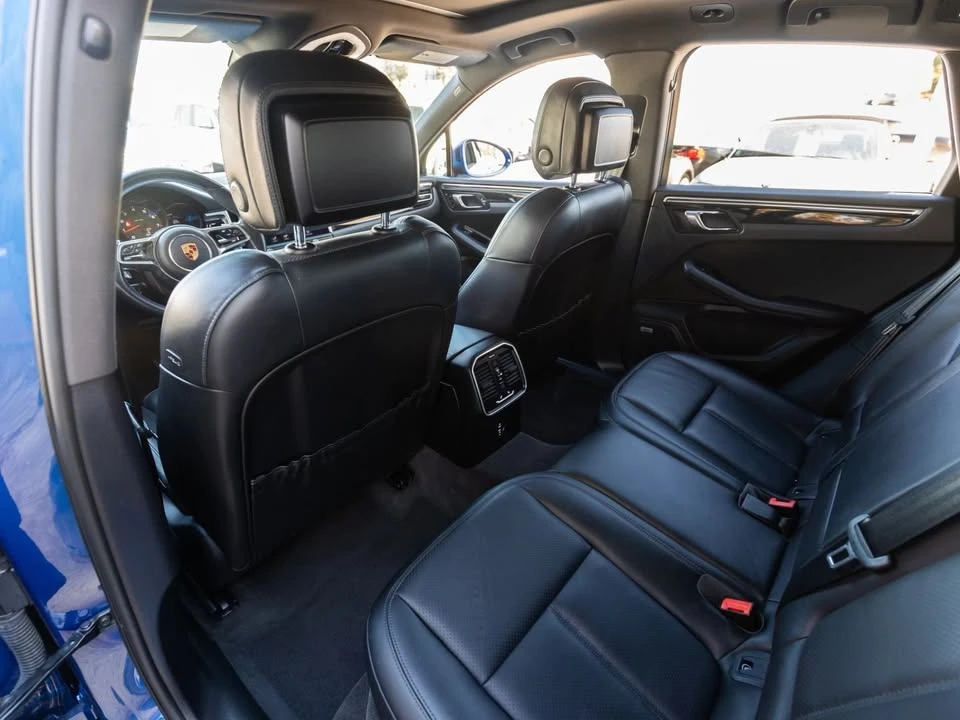 2020 Porsche Macan - Image 12 of 17