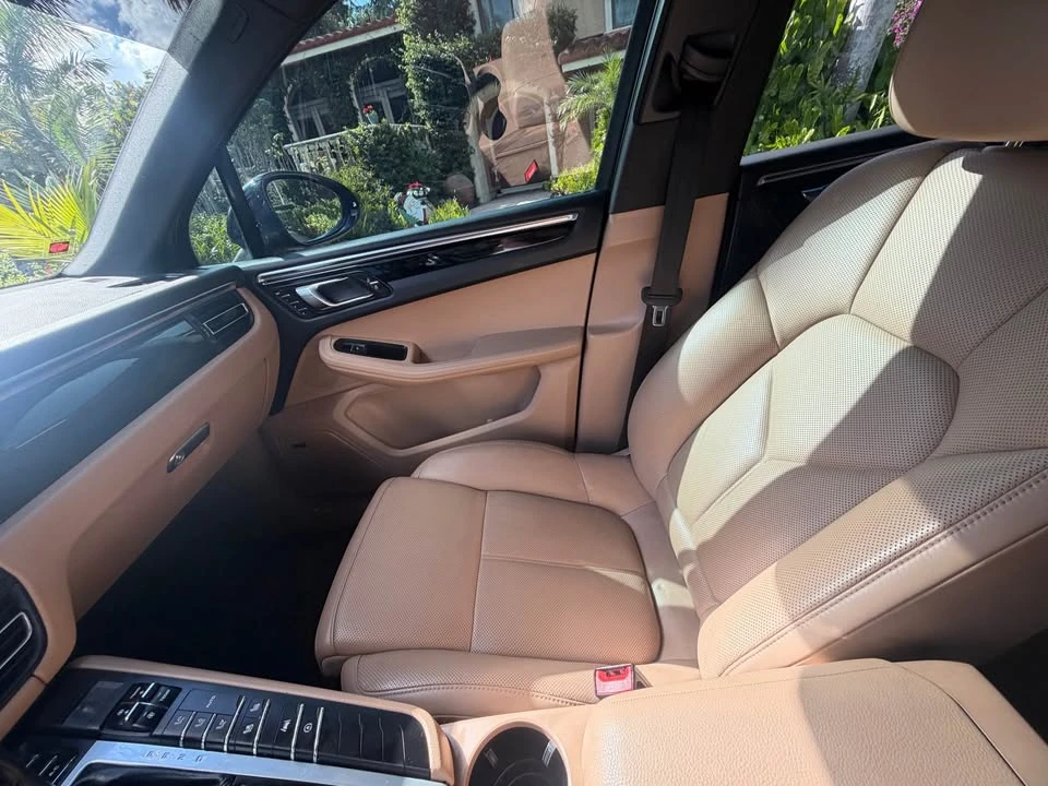 2020 Porsche Macan - Image 8 of 15