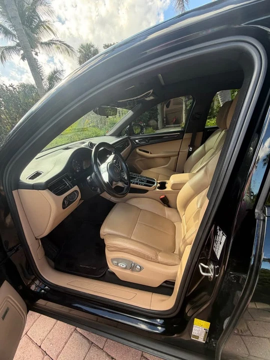 2020 Porsche Macan - Image 5 of 15