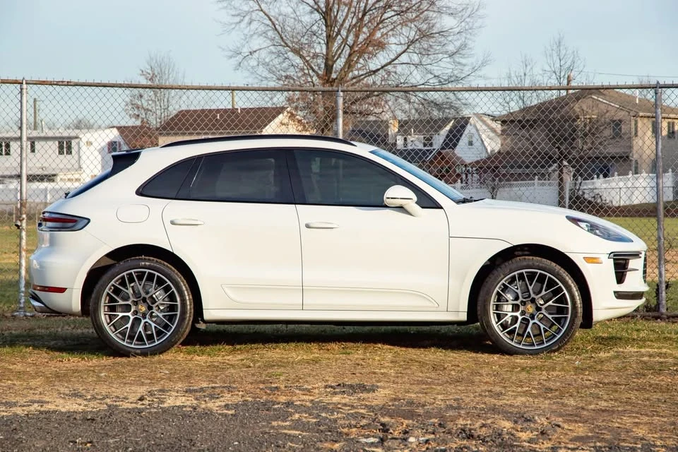 2020 Porsche Macan - Image 8 of 20