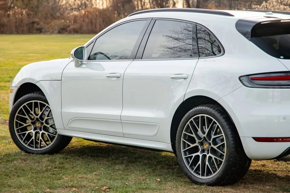 2020 Porsche Macan - Image 13 of 20