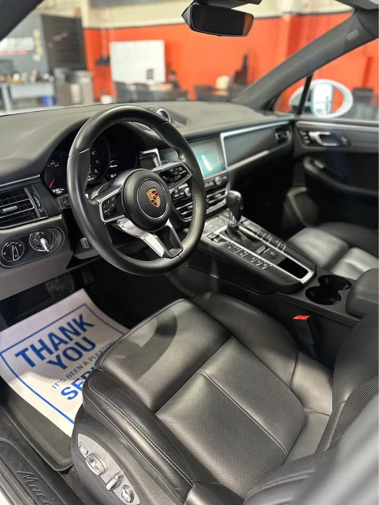 2020 Porsche Macan - Image 6 of 7