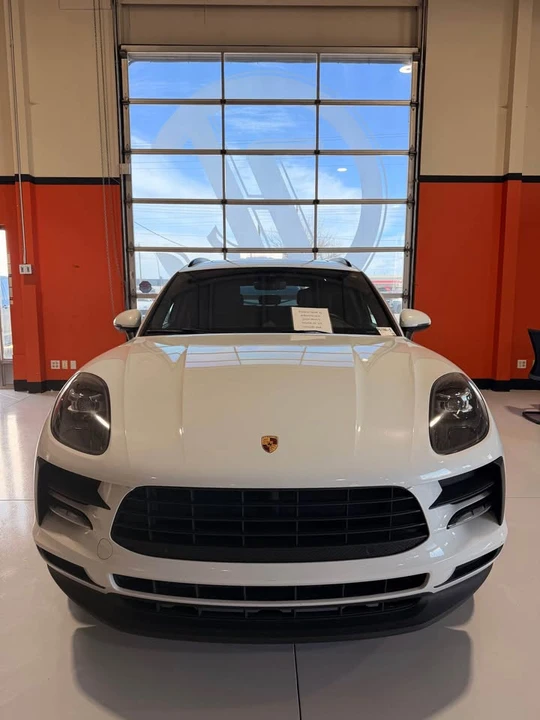 2020 Porsche Macan - Image 2 of 16