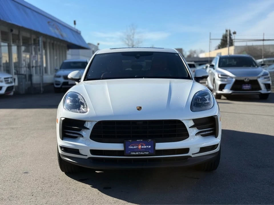 2020 Porsche Macan - Image 2 of 20