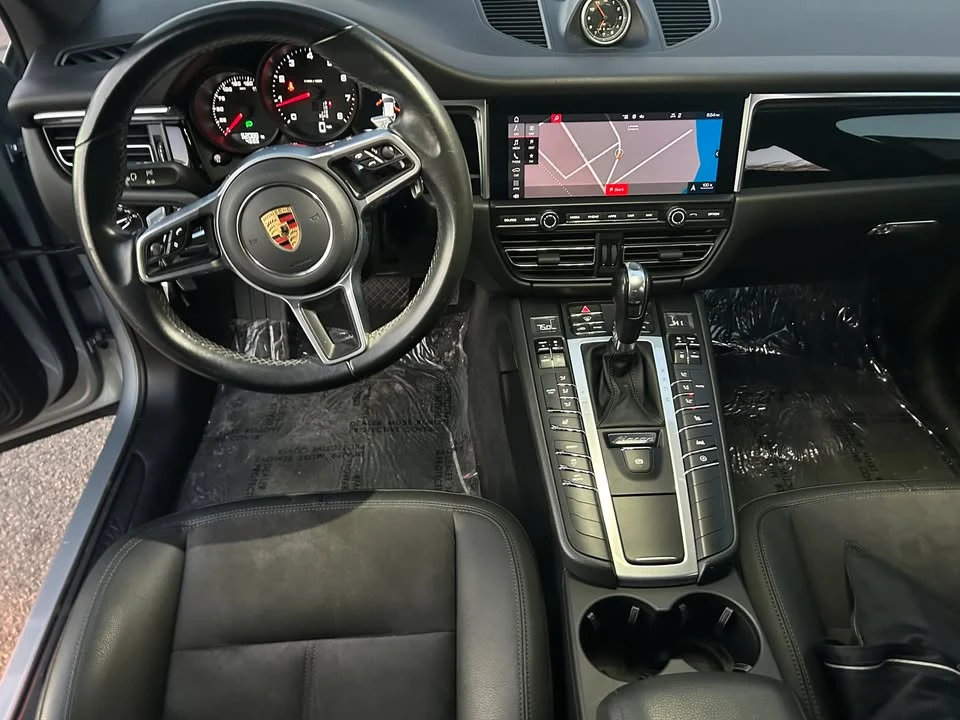 2020 Porsche Macan - Image 13 of 19