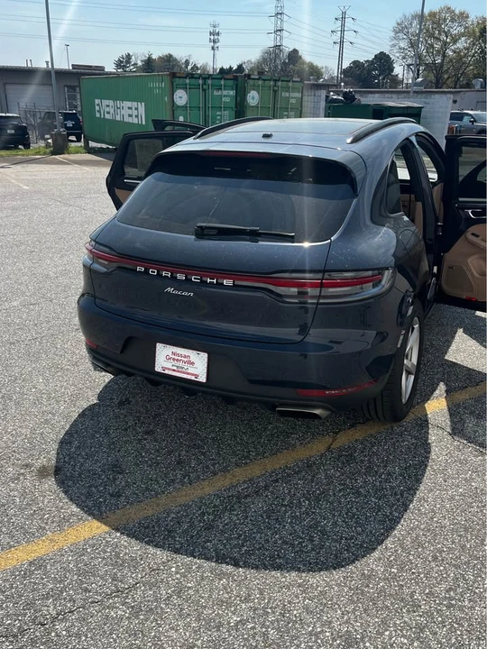 2020 Porsche Macan - Image 9 of 13