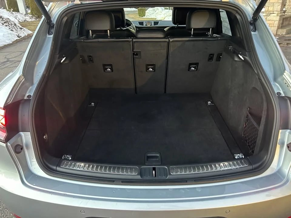 2020 Porsche Macan - Image 12 of 19