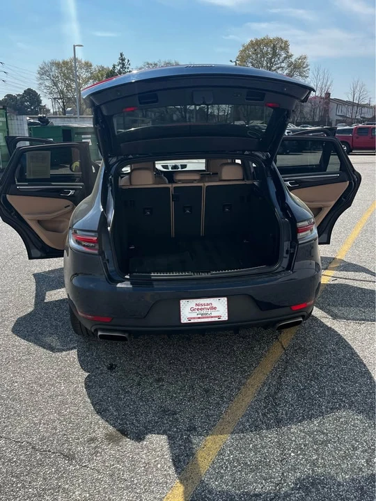 2020 Porsche Macan - Image 8 of 13