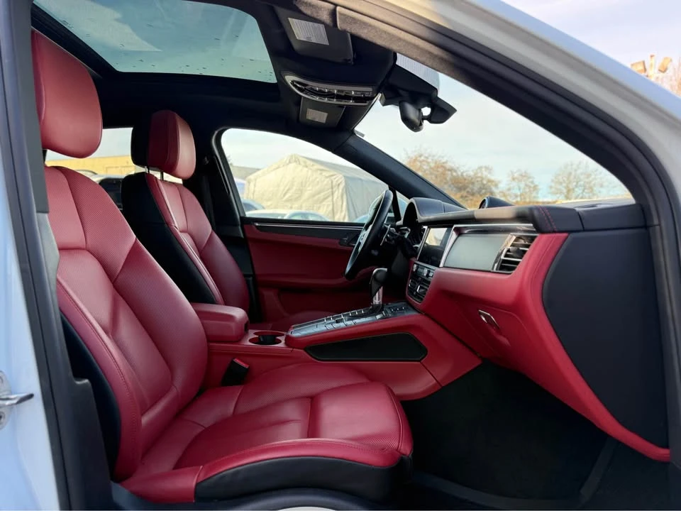 2020 Porsche Macan - Image 8 of 20