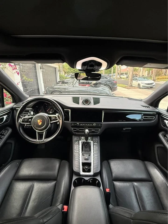 2020 Porsche Macan - Image 7 of 9