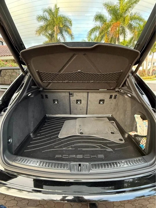 2020 Porsche Macan - Image 9 of 9