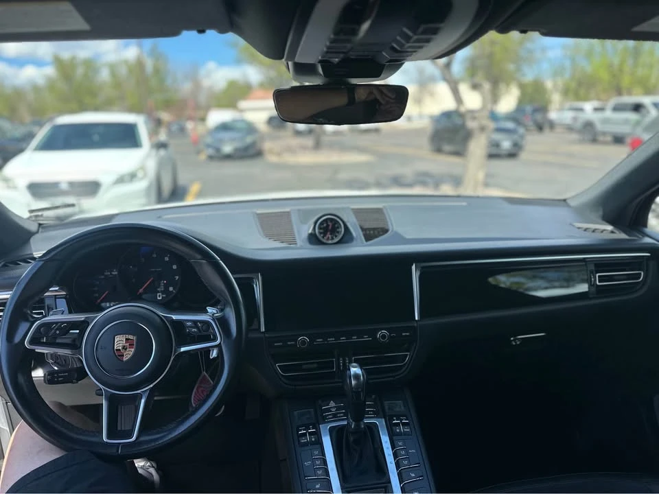 2020 Porsche Macan - Image 6 of 11