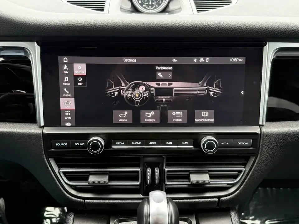 2020 Porsche Macan - Image 7 of 14