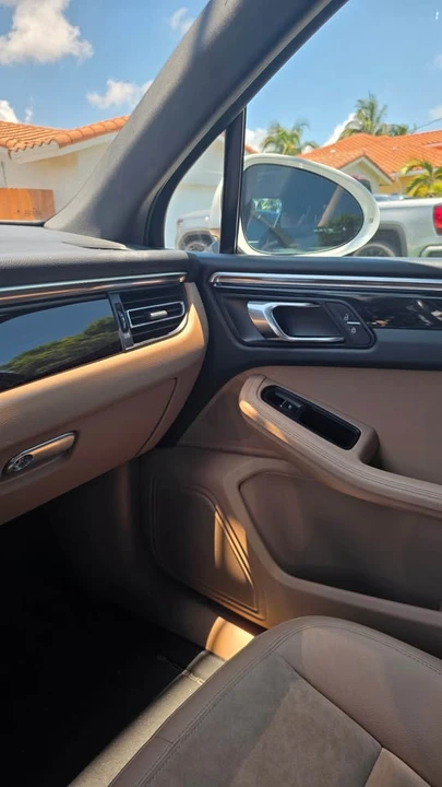 2020 Porsche Macan - Image 6 of 11