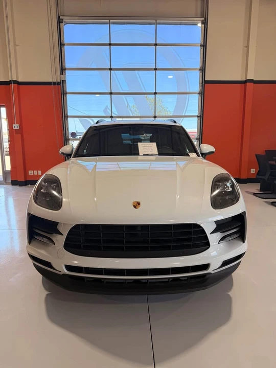 2020 Porsche Macan - Image 2 of 15