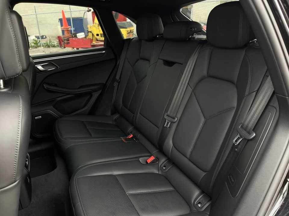 2020 Porsche Macan - Image 14 of 15