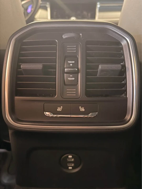 2020 Porsche Macan - Image 12 of 15