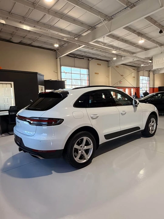 2020 Porsche Macan - Image 5 of 15
