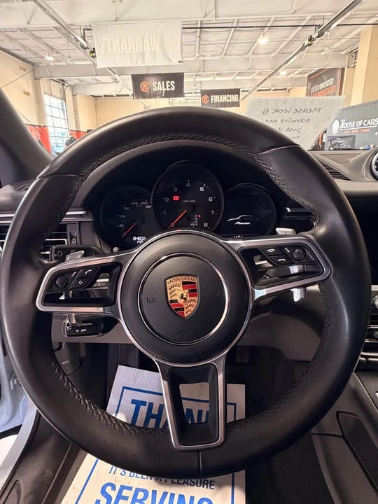 2020 Porsche Macan - Image 15 of 15