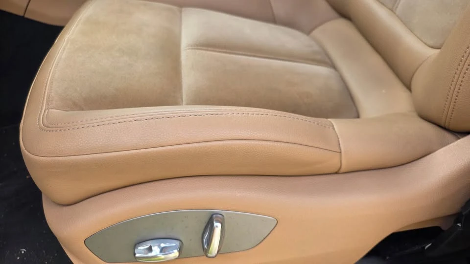 2020 Porsche Macan - Image 10 of 11
