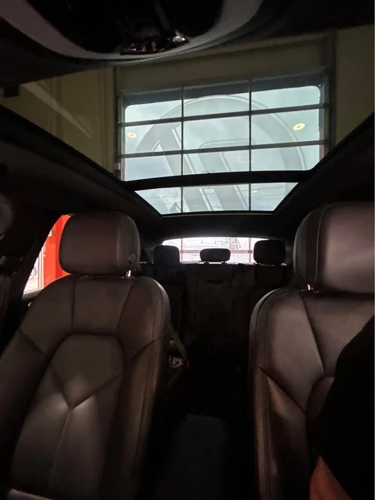 2020 Porsche Macan - Image 11 of 13