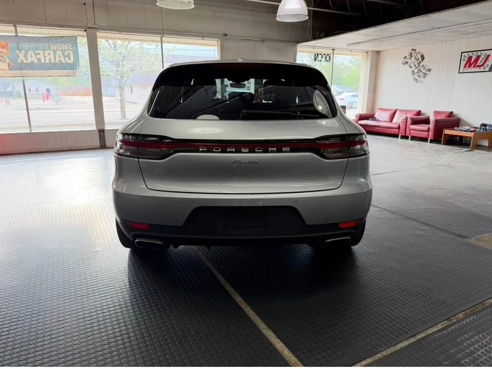 2020 Porsche Macan - Image 4 of 19