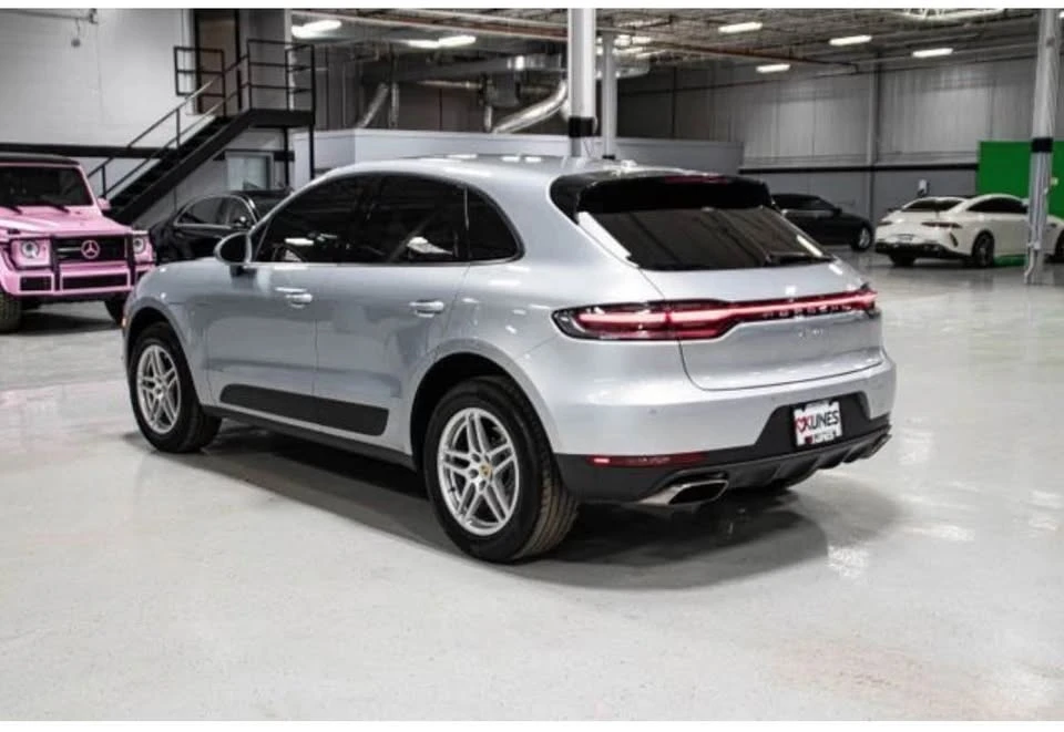 2020 Porsche Macan - Image 2 of 9