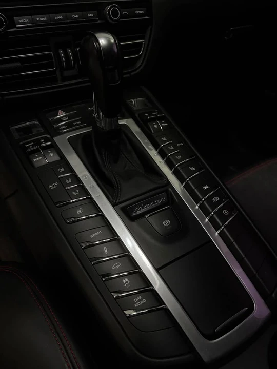 2020 Porsche Macan GTS - Image 11 of 19