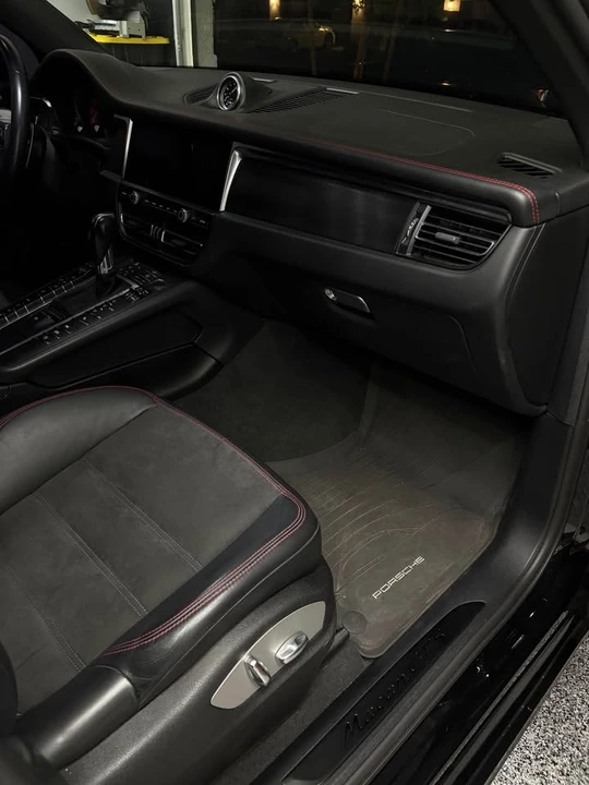 2020 Porsche Macan GTS - Image 13 of 19