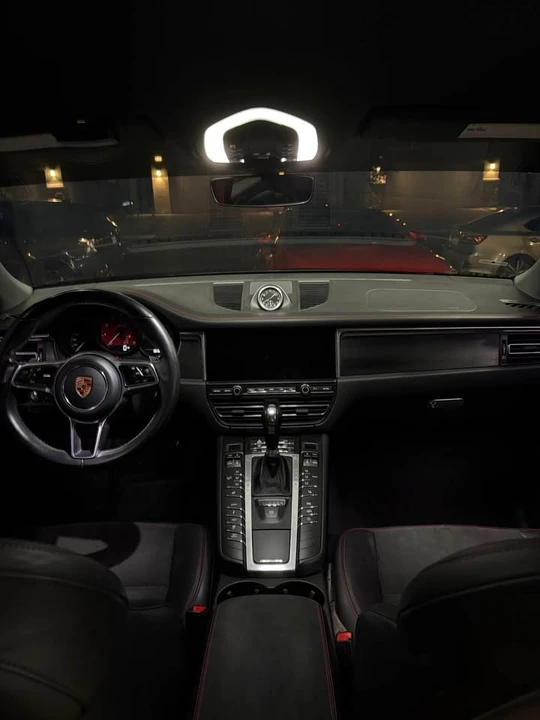 2020 Porsche Macan GTS - Image 15 of 19