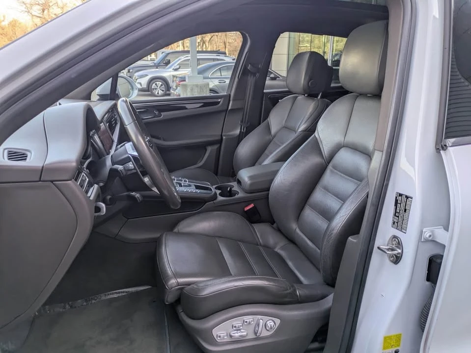 2020 Porsche Macan S - Image 14 of 18