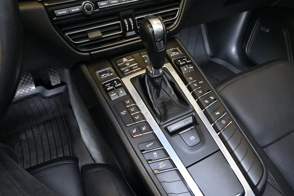 2020 Porsche Macan S - Image 14 of 20