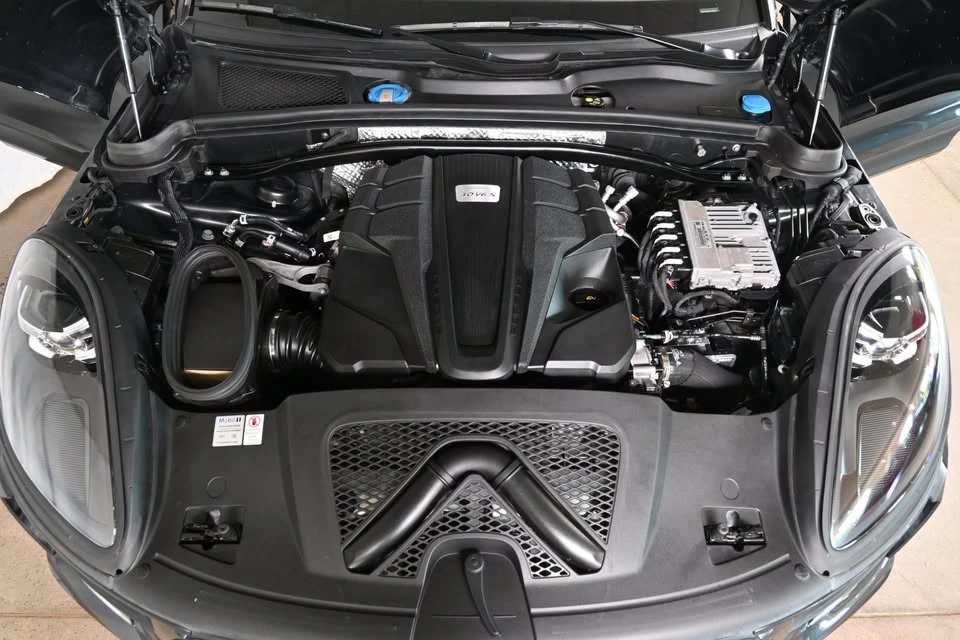 2020 Porsche Macan S - Image 19 of 20