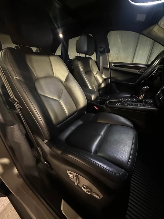 2020 Porsche Macan S - Image 8 of 20