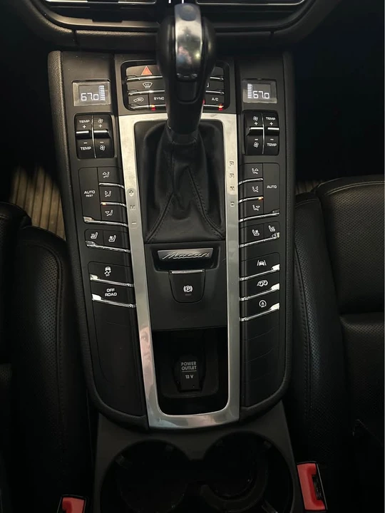 2020 Porsche Macan S - Image 14 of 20