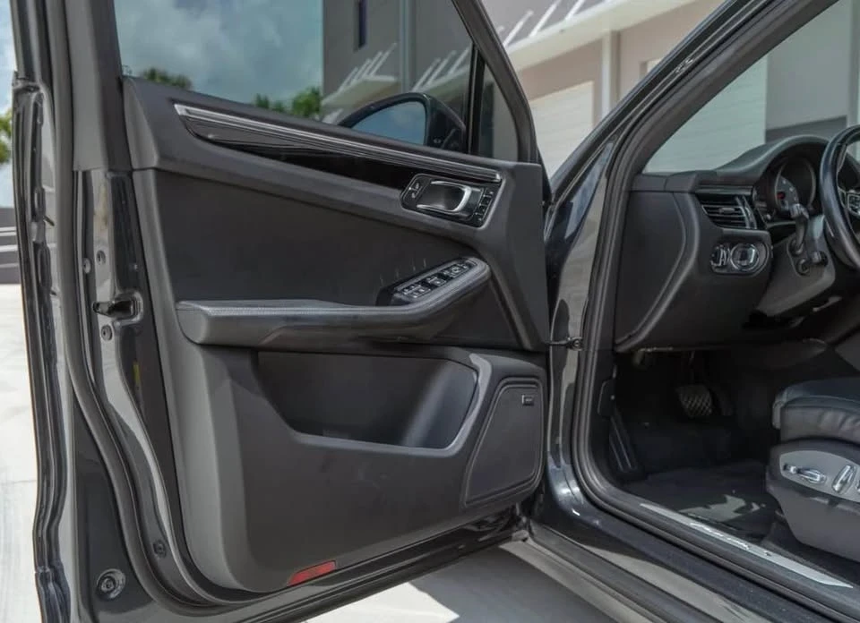 2020 Porsche Macan S - Image 8 of 18