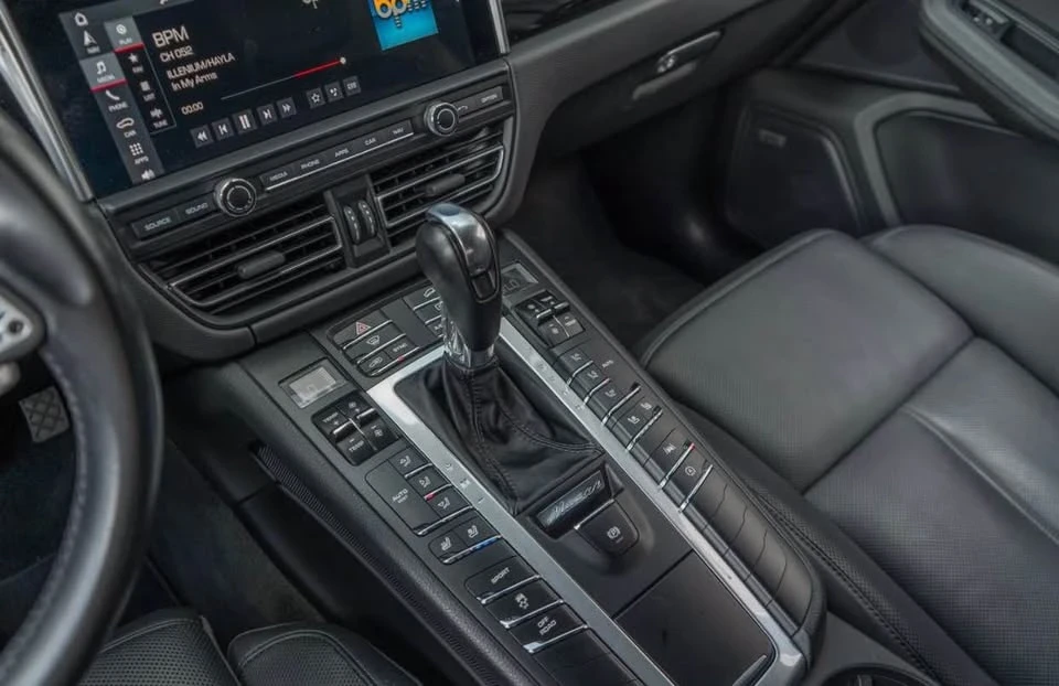 2020 Porsche Macan S - Image 14 of 18