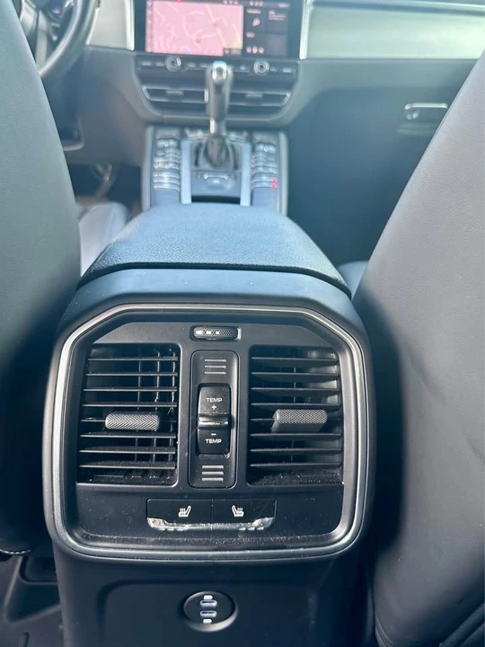 2020 Porsche Macan S - Image 10 of 17