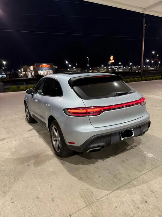 2020 Porsche Macan S - Image 16 of 17