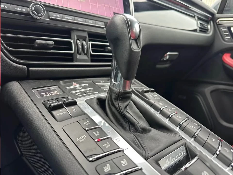 2020 Porsche Macan S - Image 5 of 10
