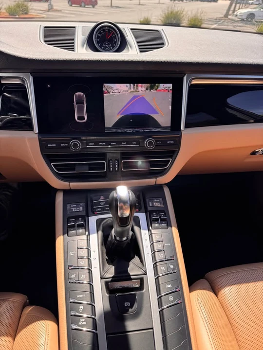 2020 Porsche Macan S - Image 11 of 16