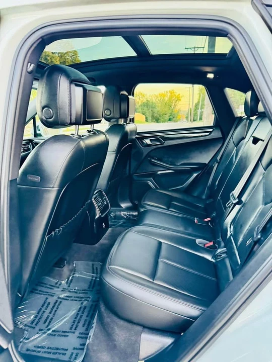 2020 Porsche Macan GTS - Image 15 of 20