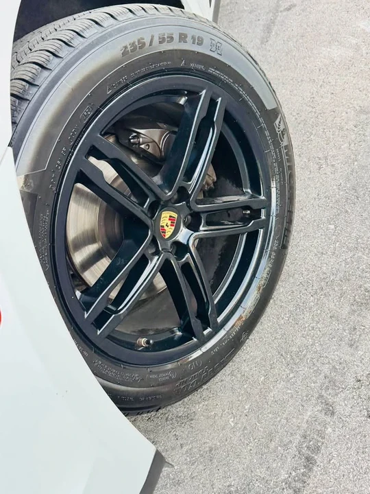 2020 Porsche Macan GTS - Image 12 of 20