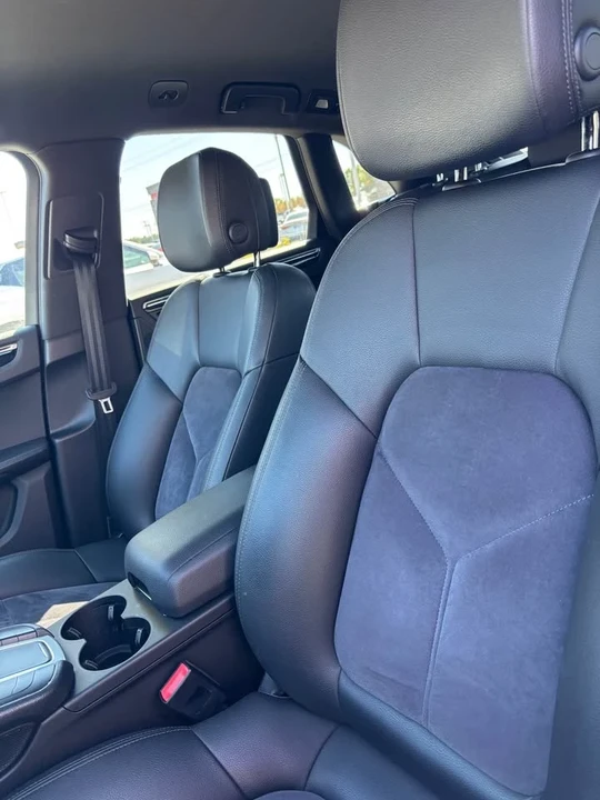 2020 Porsche Macan - Image 5 of 8