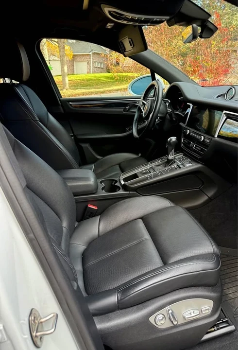 2020 Porsche Macan - Image 6 of 15