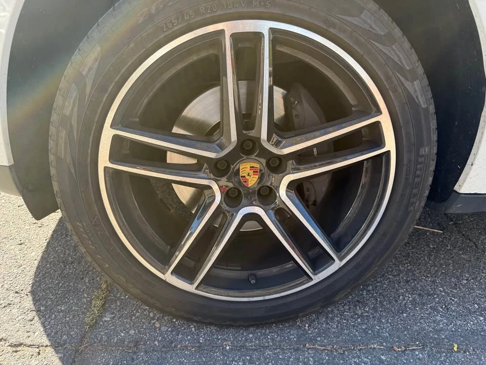 2020 Porsche Macan - Image 11 of 15