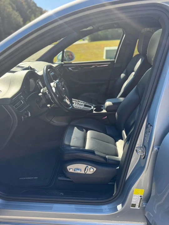 2020 Porsche Macan - Image 7 of 9