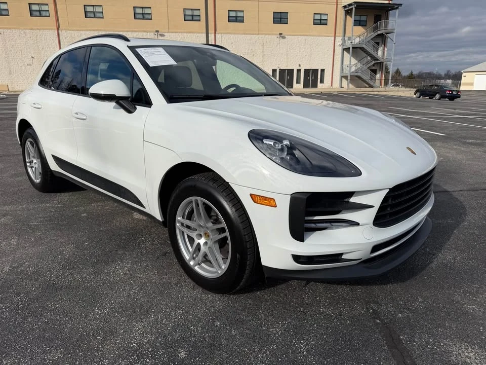 2020 Porsche Macan - Image 5 of 18