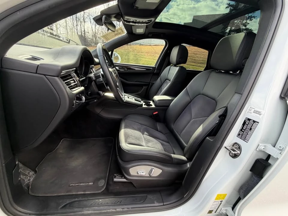 2020 Porsche Macan - Image 12 of 18